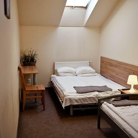 Kolumny 217- Tanie Noclegi Pracownicze, Parking Bezplatny 우치 외부 사진